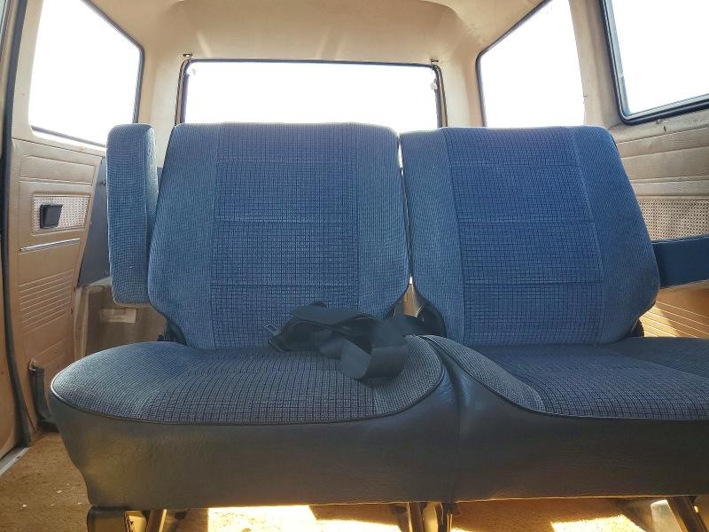 Photo 10 from auction – 1982 VOLKSWAGEN VANAGON with VIN WV2YA0252CH128014