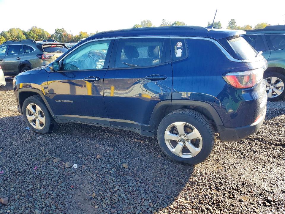 Фото 2 с аукциона – 2018 JEEP COMPASS с VIN 3C4NJDBB1JT261697
