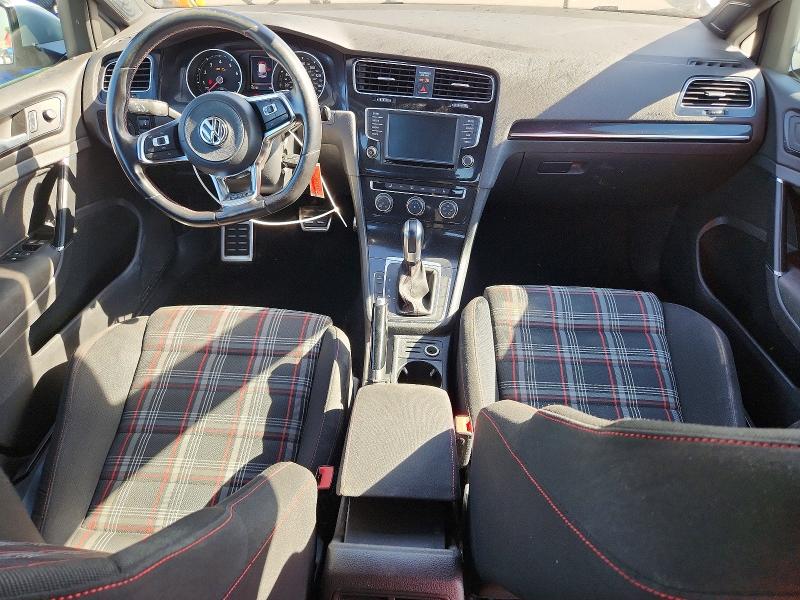 Снимка 8 от търг – 2017 VOLKSWAGEN GTI с VIN 3VW4T7AU9HM055068