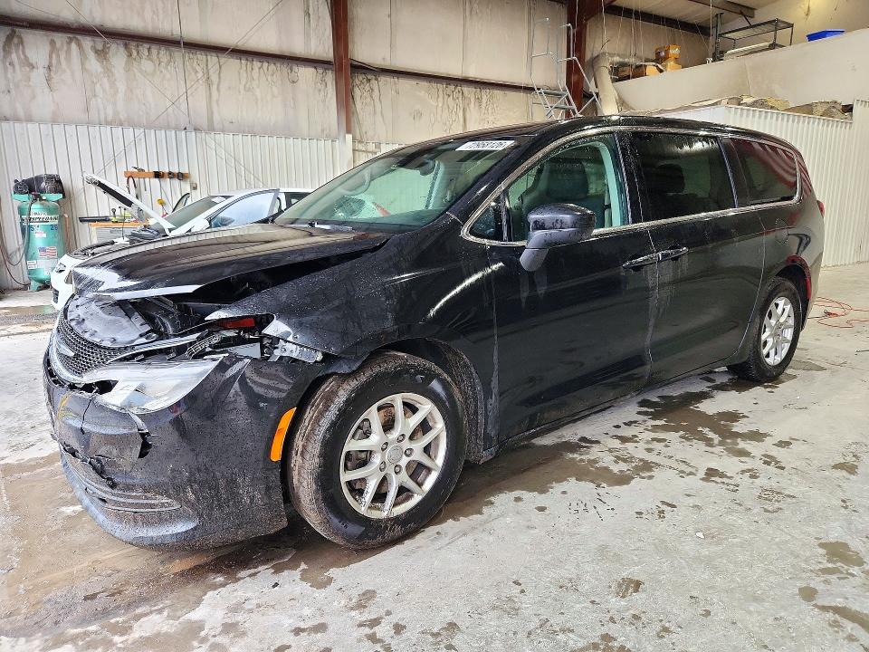 CHRYSLER PACIFICA 2017 с VIN 2C4RC1DG8HR758925 - Снимка от търг
