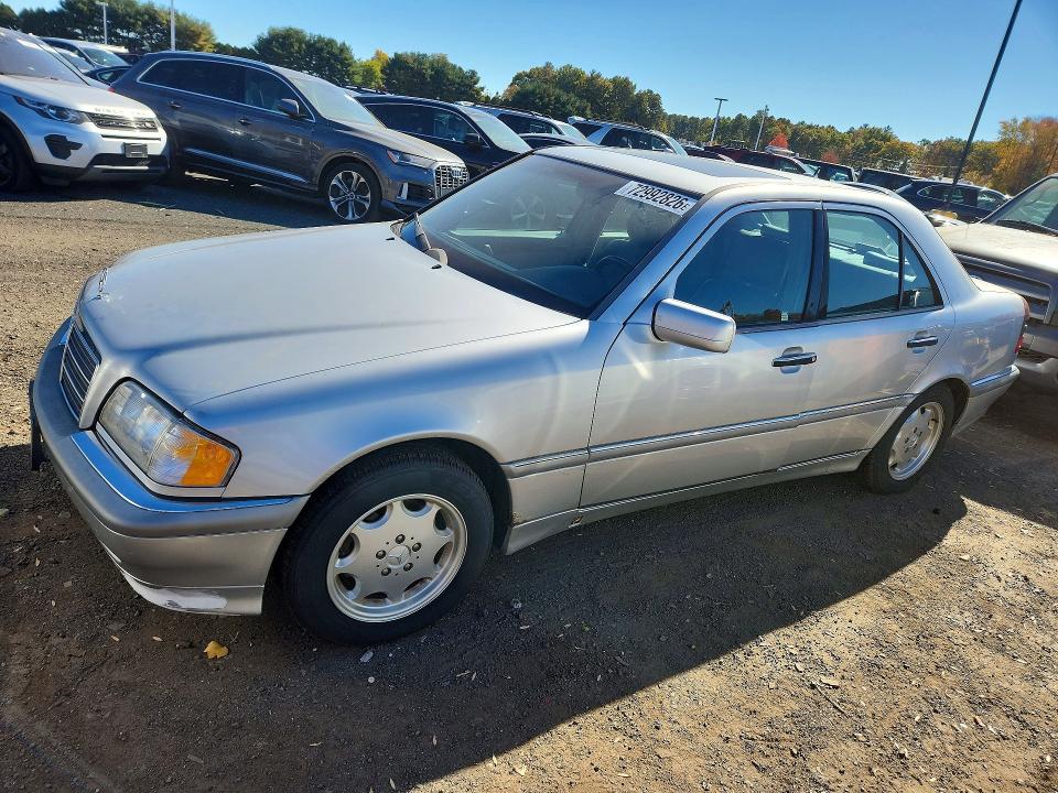 MERCEDES-BENZ C 2000 с VIN WDBHA24GXYA863833 - Снимка от търг