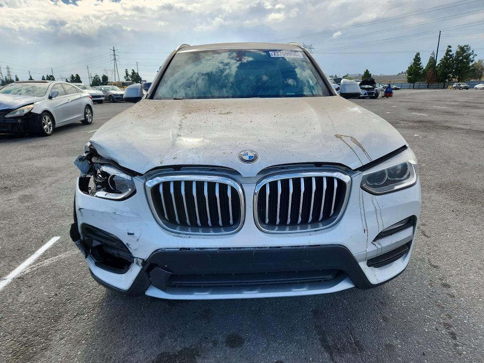 Снимка 5 от търг – 2018 BMW X3 с VIN 5UXTR9C51JLC76140