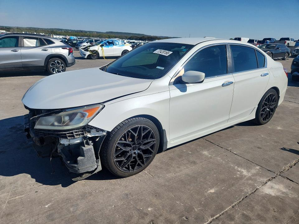 HONDA ACCORD 2016 with VIN 1HGCR2F58GA239755 - Photo from auction