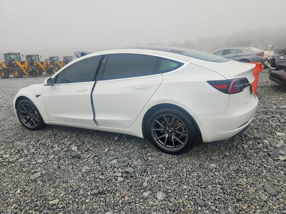 Photo 2 from auction – 2019 TESLA MODEL 3 with VIN 5YJ3E1EA0KF407617