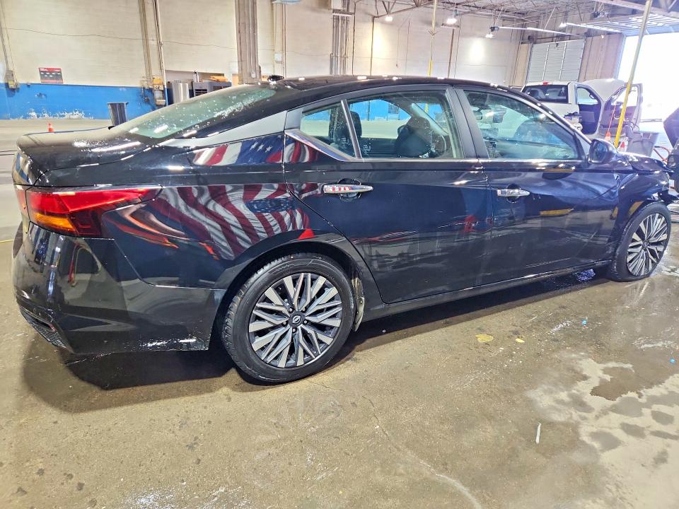 Снимка 3 от търг – 2025 NISSAN ALTIMA с VIN 1N4BL4DV2SN397140