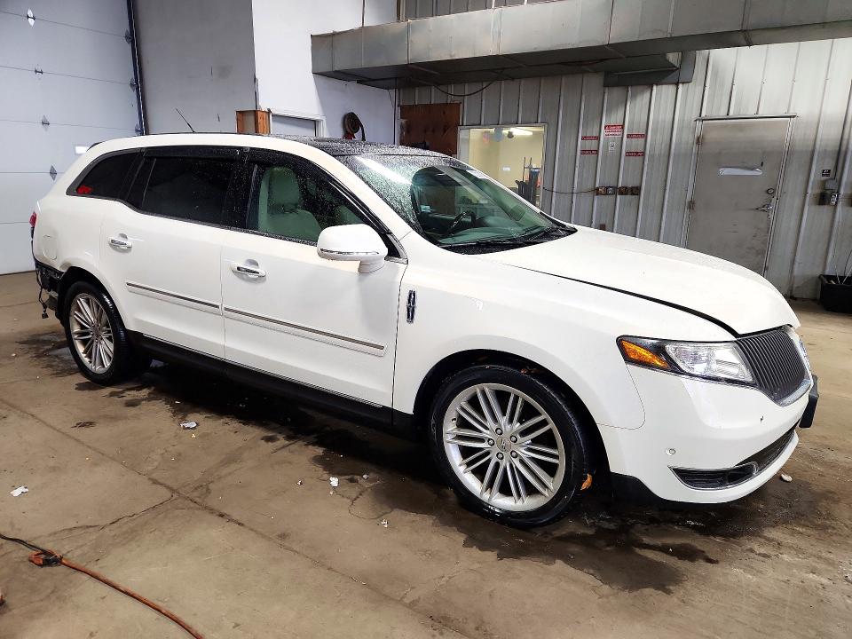 Снимка 4 от търг – 2013 LINCOLN MKT с VIN 2LMHJ5AT3DBL55903