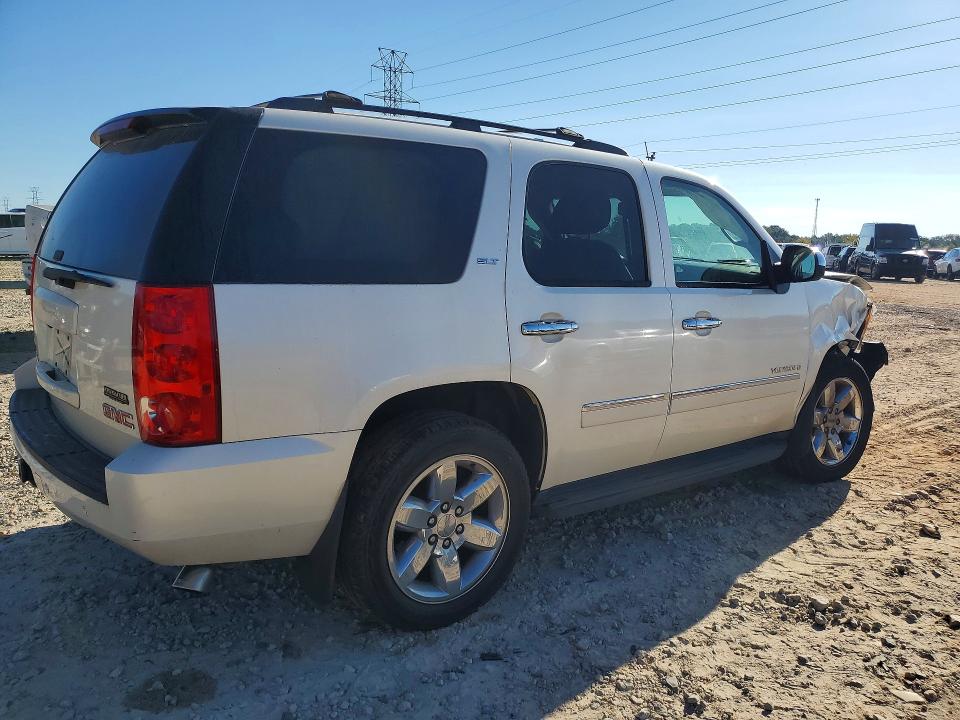 Photo 3 from auction – 2009 GMC YUKON with VIN 1GKEC33319R206235