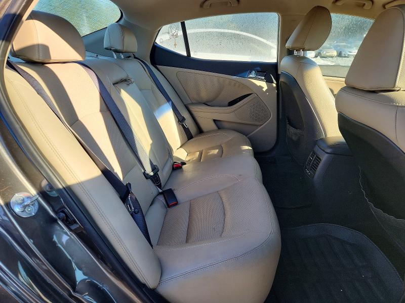 Foto 10 de la subasta – 2012 KIA OPTIMA con VIN 5XXGN4A71CG027312