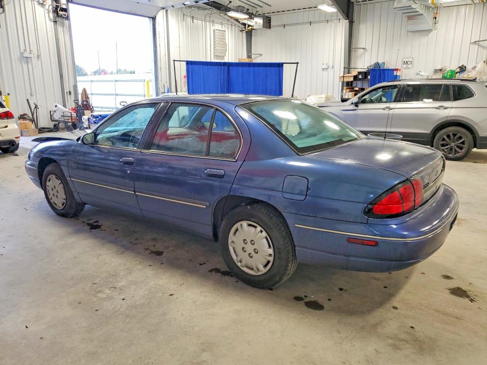 Снимка 2 от търг – 1997 CHEVROLET LUMINA с VIN 2G1WL52M5V9145281