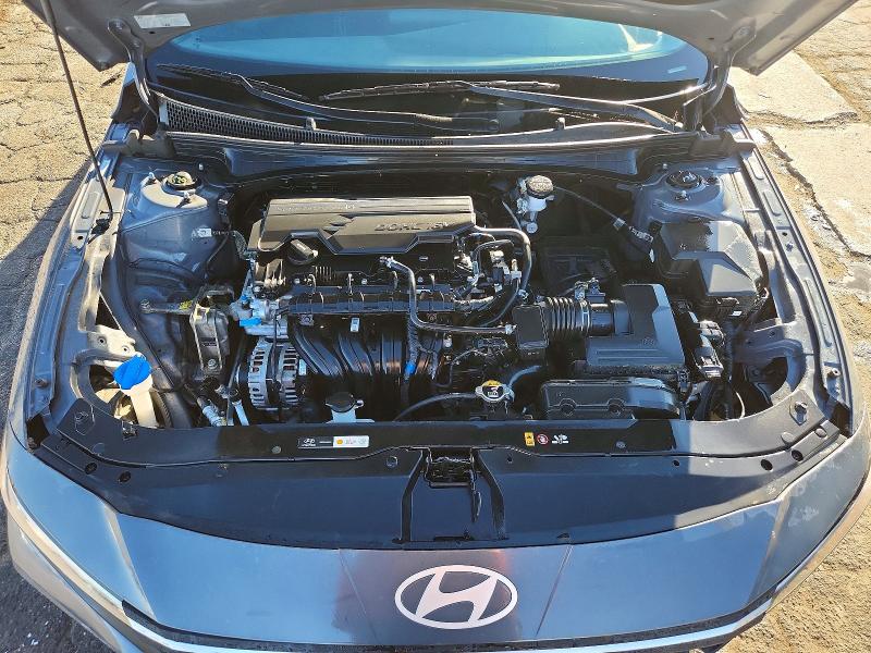 Снимка 11 от търг – 2025 HYUNDAI ELANTRA с VIN KMHLM4DG3SU934788
