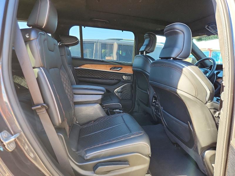 Снимка 11 от търг – 2023 JEEP GRAND CHEROKEE с VIN 1C4RJKEG6P8829771