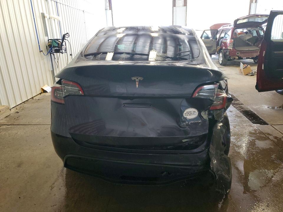 Снимка 6 от търг – 2024 TESLA MODEL Y с VIN 7SAYGDEE9RA281417