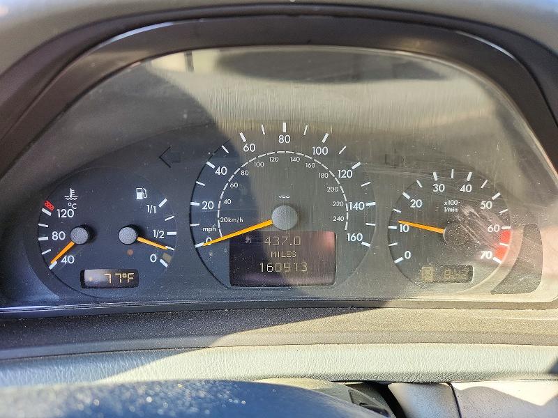 Снимка 9 от търг – 2003 MERCEDES-BENZ CLK с VIN WDBLK65G63T140667