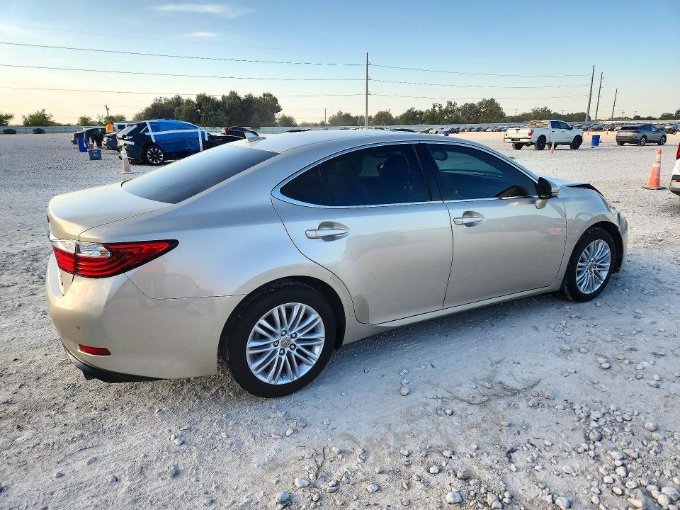 Zdjęcie 3 z aukcji – 2014 LEXUS ES z VIN JTHBK1GG9E2111250