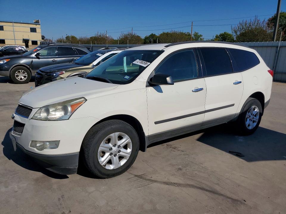 CHEVROLET TRAVERSE 2011 with VIN 1GNKREED8BJ349760 - Photo from auction