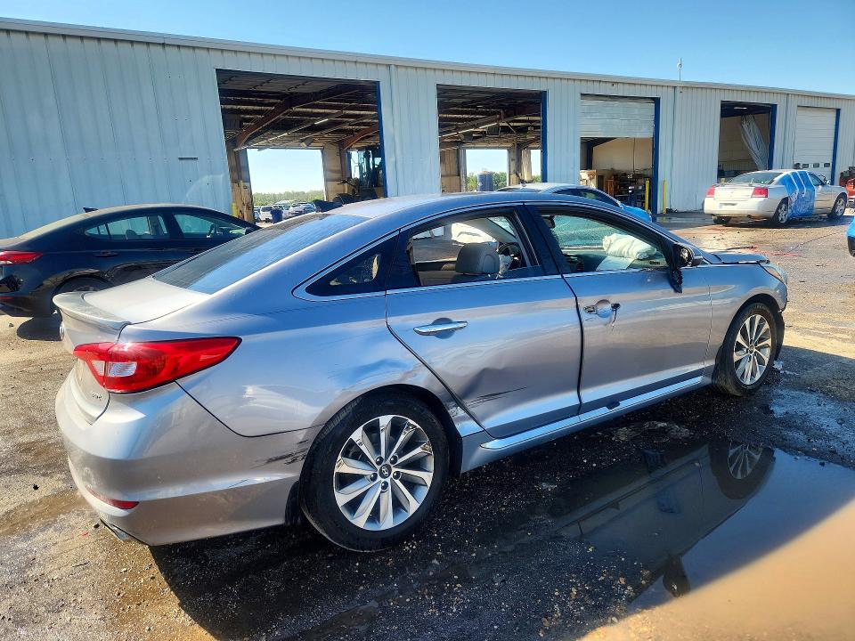 Photo 3 from auction – 2017 HYUNDAI SONATA with VIN 5NPE34AF9HH473563