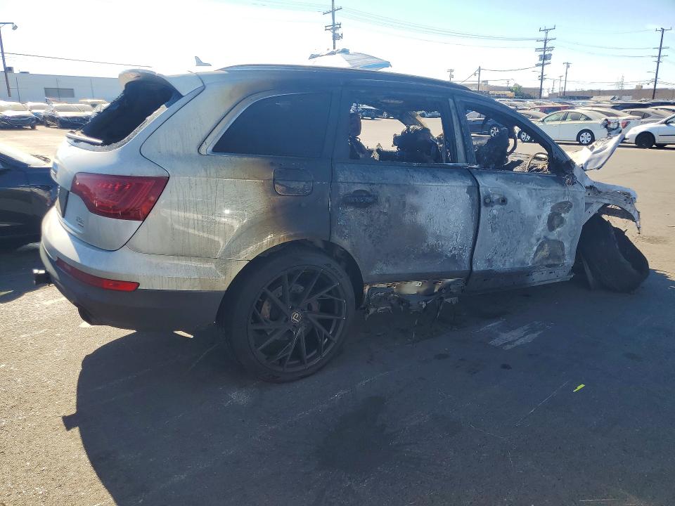 Снимка 3 от търг – 2014 AUDI Q7 с VIN WA1LGAFE0ED006313