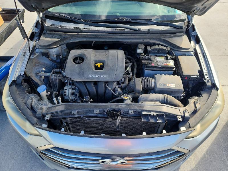 Снимка 11 от търг – 2017 HYUNDAI ELANTRA с VIN 5NPD74LF6HH197372