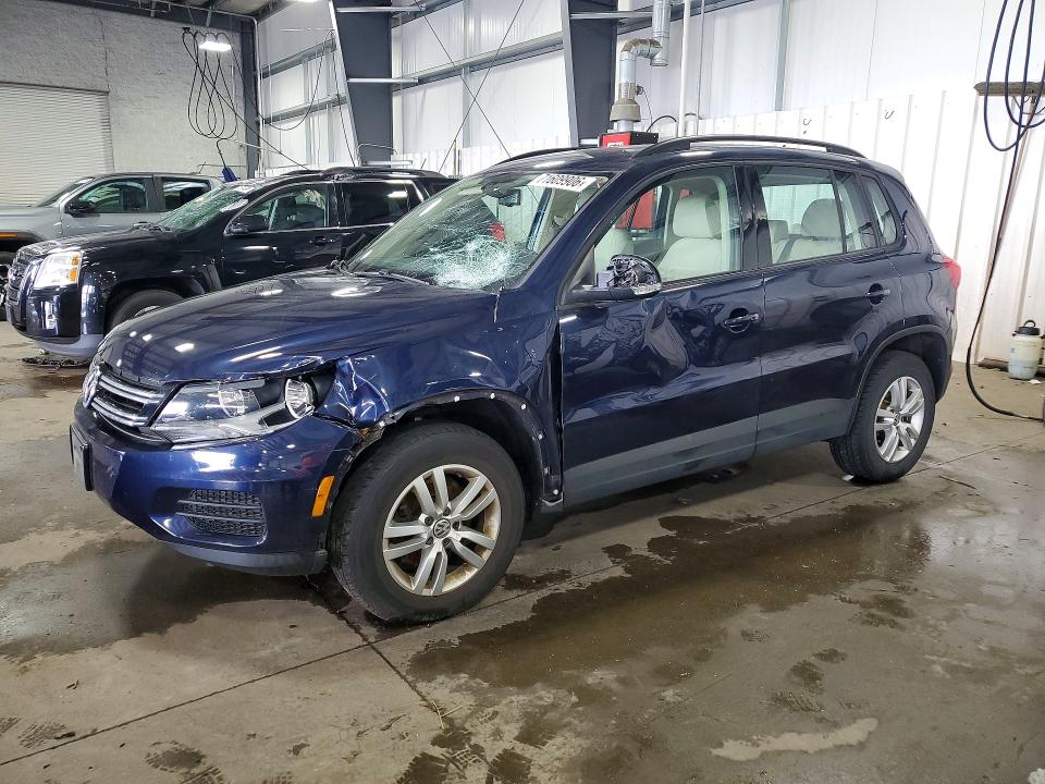 VOLKSWAGEN TIGUAN 2016 с VIN WVGBV7AX5GW576541 - Снимка от търг