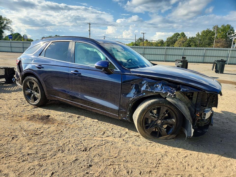 Снимка 4 от търг – 2022 GENESIS GV70 с VIN KMUMCDTC2NU036730