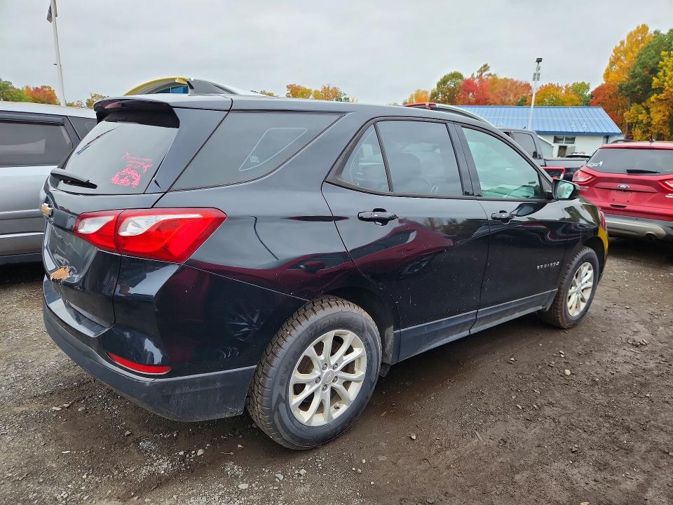 Photo 3 from auction – 2019 CHEVROLET EQUINOX with VIN 2GNAXSEV4K6144653