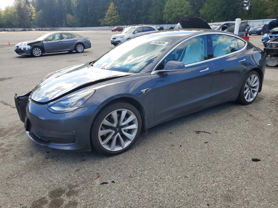 TESLA MODEL 3 2019 с VIN 5YJ3E1EB3KF465195 - Снимка от търг