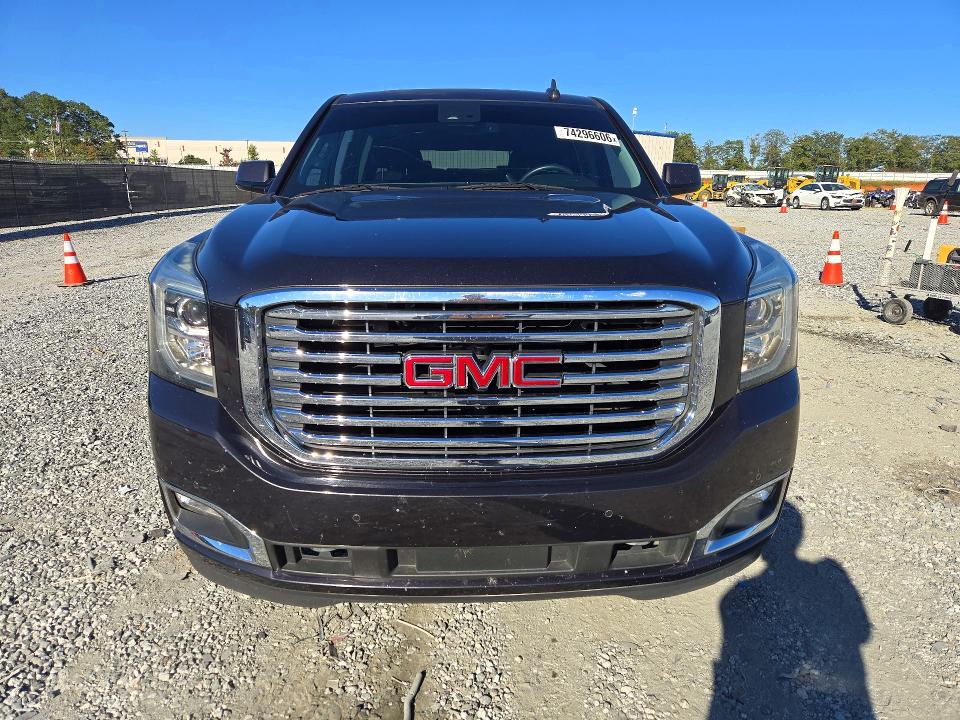 Снимка 5 от търг – 2017 GMC YUKON XL с VIN 1GKS1GKC8HR209780