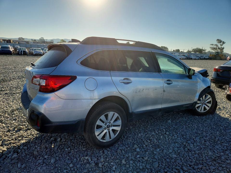 Photo 3 from auction – 2019 SUBARU OUTBACK with VIN 4S4BSAFC6K3393428
