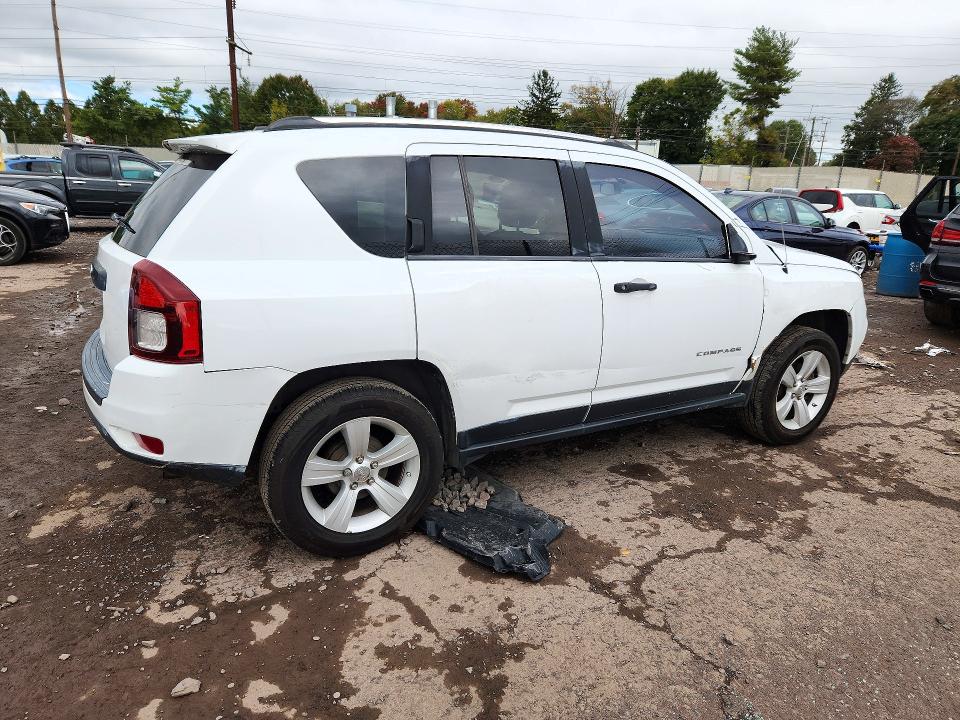 Zdjęcie 3 z aukcji – 2014 JEEP COMPASS z VIN 1C4NJCBB0ED726167