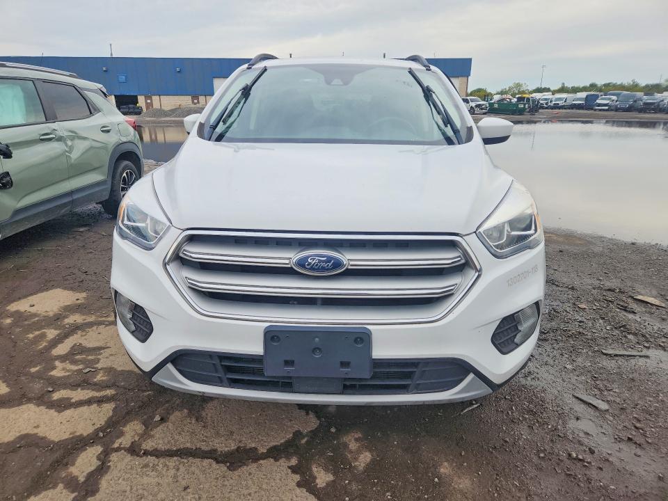 Photo 5 from auction – 2018 FORD ESCAPE with VIN 1FMCU9HD5JUD23639