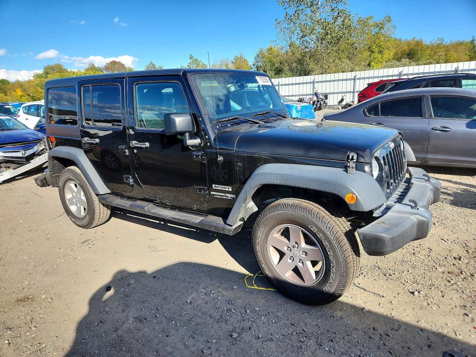 Снимка 4 от търг – 2018 JEEP WRANGLER UNLIMITED с VIN 1C4BJWDG5JL834037