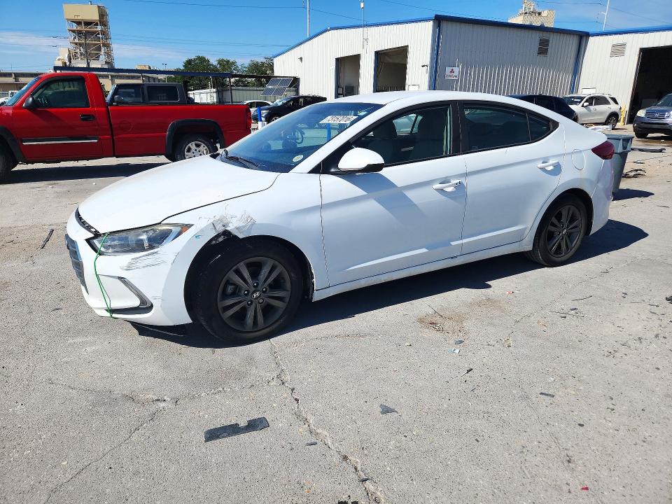 HYUNDAI ELANTRA 2017 с VIN 5NPD84LF4HH016007 - Снимка от търг