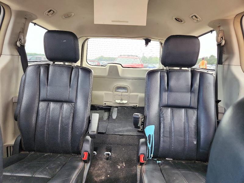 Photo 10 from auction – 2011 CHRYSLER TOWN & COUNTRY with VIN 2A4RR8DG3BR659261