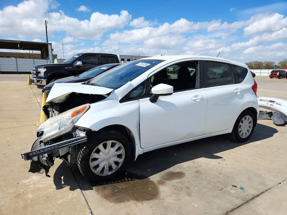 Снимка 1 от търг – 2015 NISSAN VERSA NOTE с VIN 3N1CE2CP4FL400435