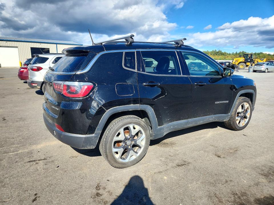 Foto 3 de la subasta – 2017 JEEP COMPASS con VIN 3C4NJDCB2HT659641