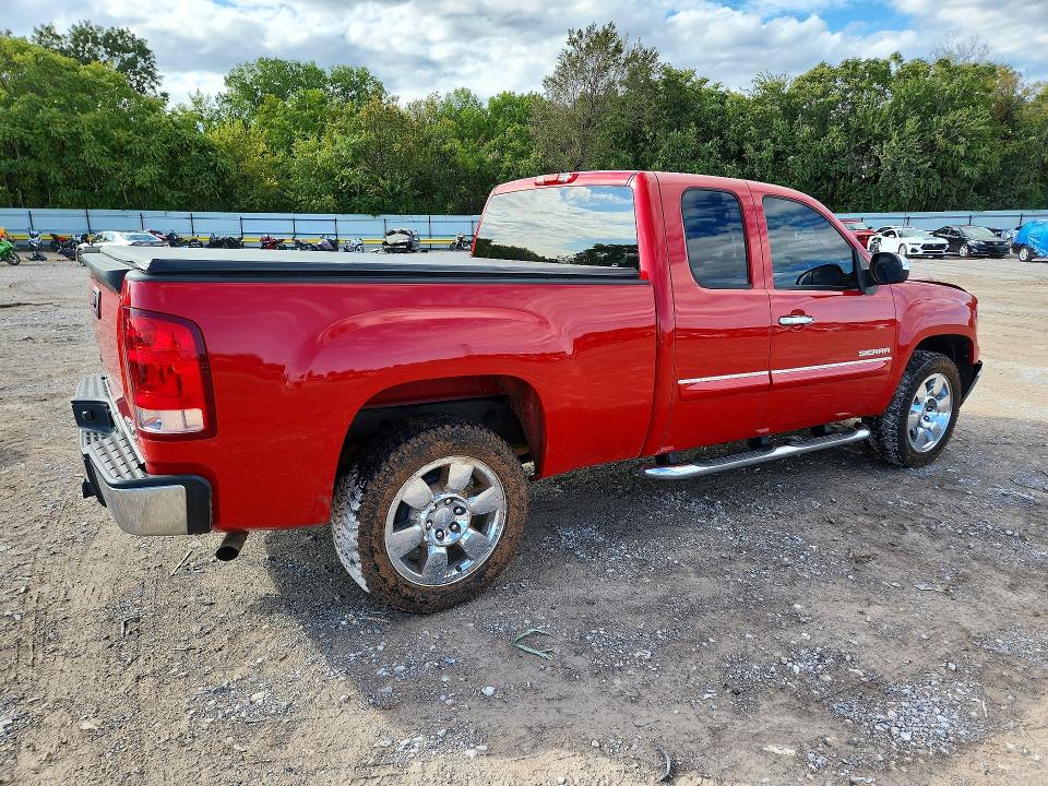 Снимка 3 от търг – 2011 GMC SIERRA с VIN 1GTR1VE09BZ180362