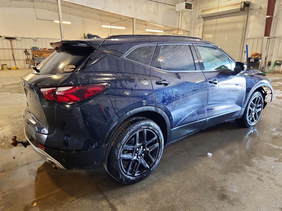 Photo 3 from auction – 2020 CHEVROLET BLAZER with VIN 3GNKBHRS7LS712533