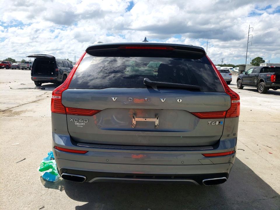 Фото 6 с аукциона – 2018 VOLVO XC60 с VIN LYVA22RM6JB110412