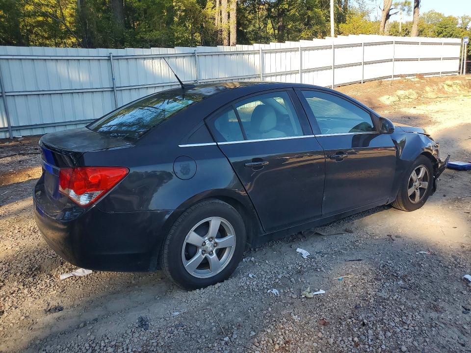 Photo 3 from auction – 2013 CHEVROLET CRUZE with VIN 1G1PC5SB5D7148197