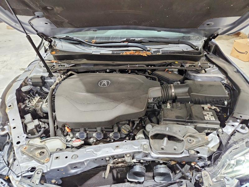 Снимка 11 от търг – 2015 ACURA TLX с VIN 19UUB2F36FA010609