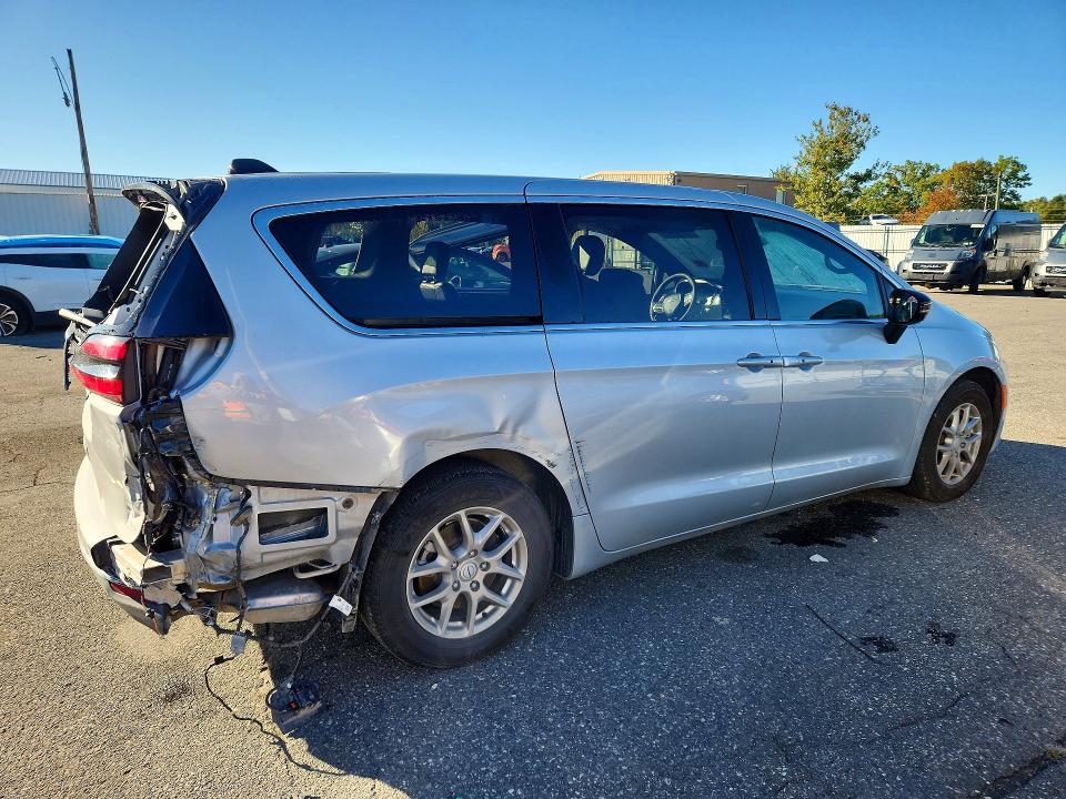 Photo 3 from auction – 2026 CHRYSLER PACIFICA with VIN 2C4RC1BG0TR201213