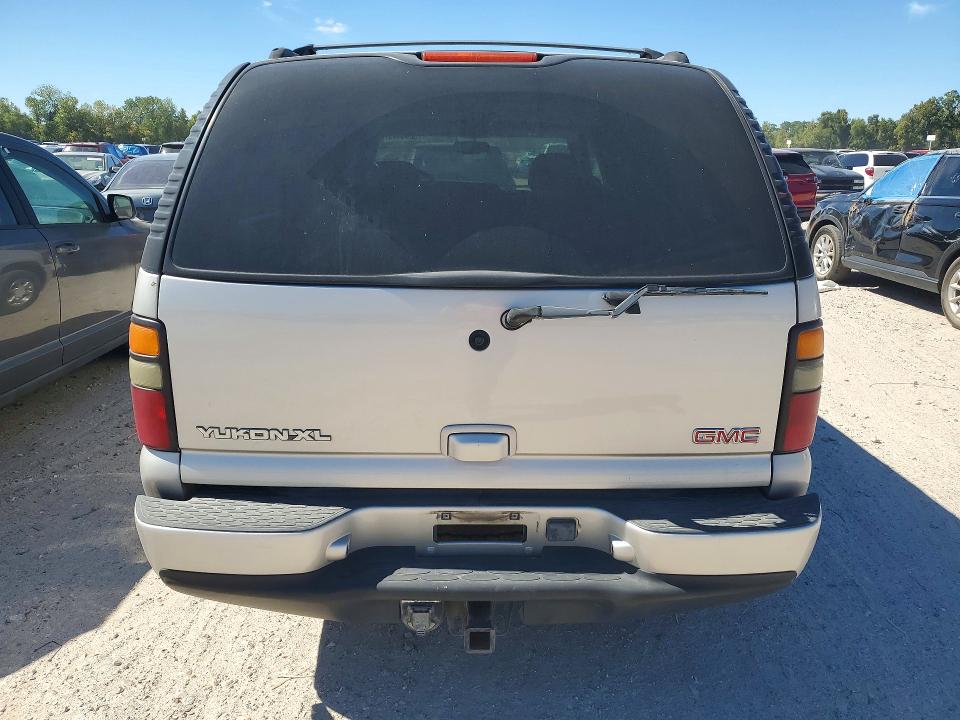 Снимка 6 от търг – 2004 GMC YUKON XL с VIN 1GKFK66U34J211795