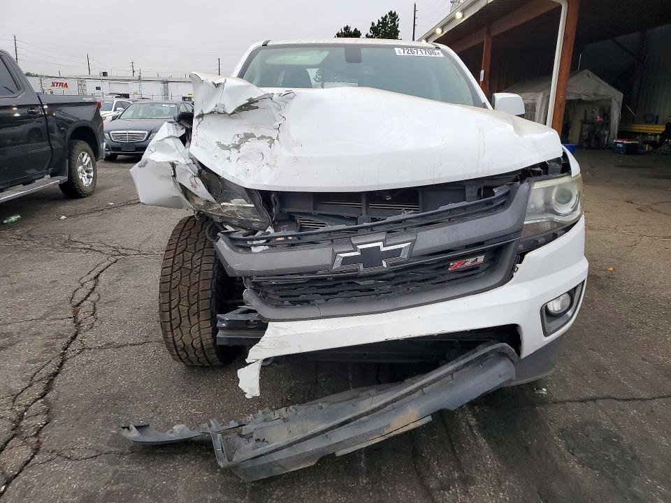Снимка 5 от търг – 2017 CHEVROLET COLORADO с VIN 1GCGSDENXH1246838
