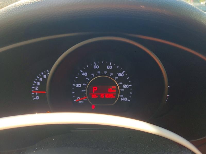 Снимка 9 от търг – 2016 KIA SOUL с VIN KNDJN2A28G7250217