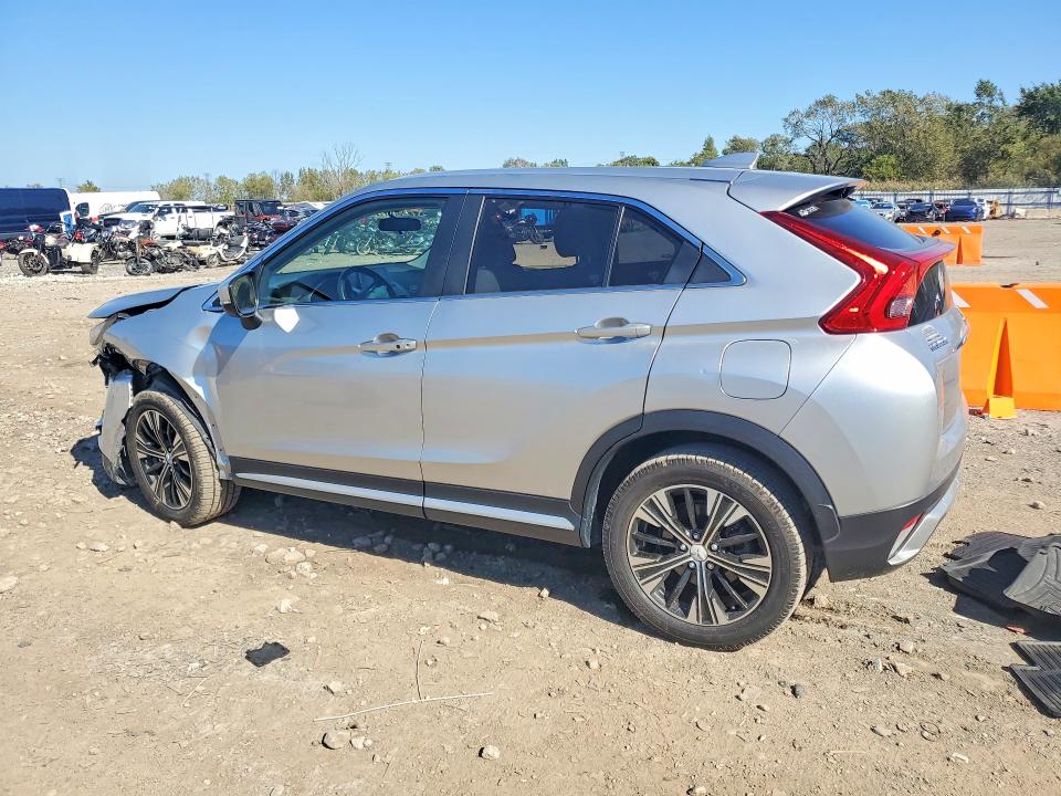 Снимка 2 от търг – 2018 MITSUBISHI ECLIPSE CROSS с VIN JA4AT5AA6JZ070187