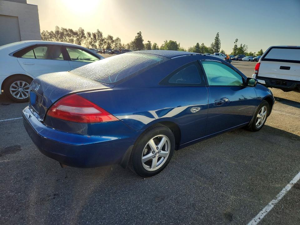 Снимка 3 от търг – 2004 HONDA ACCORD с VIN 1HGCM71564A019416
