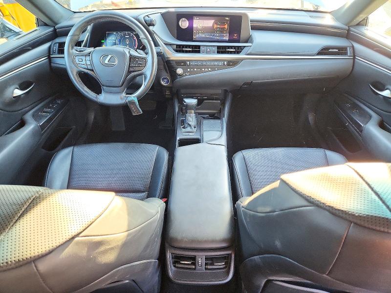 Снимка 8 от търг – 2021 LEXUS ES 300H с VIN 58ACA1C13MU008973