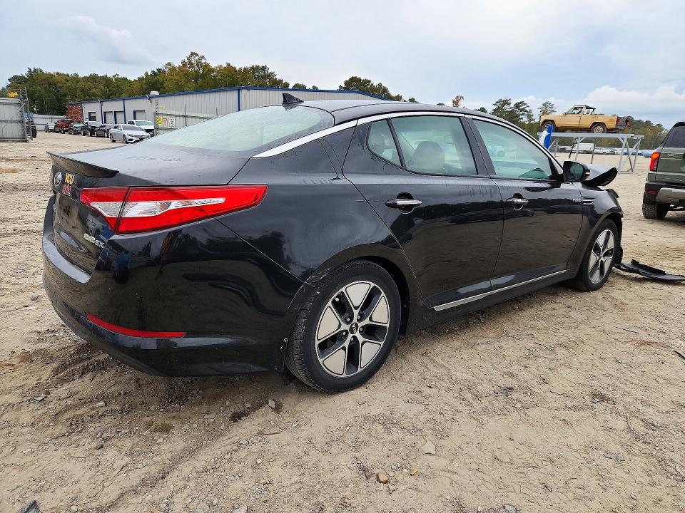 Фото 3 с аукциона – 2013 KIA OPTIMA с VIN KNAGM4AD0D5050088