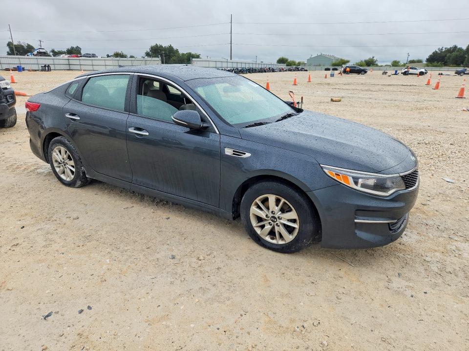 Foto 4 de la subasta – 2016 KIA OPTIMA con VIN KNAGT4L30G5070885
