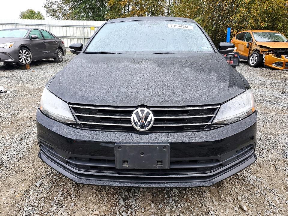 Photo 5 from auction – 2017 VOLKSWAGEN JETTA with VIN 3VWDB7AJ0HM256771